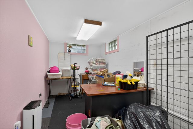 329 E Coler Street, Jackson, MI 49203