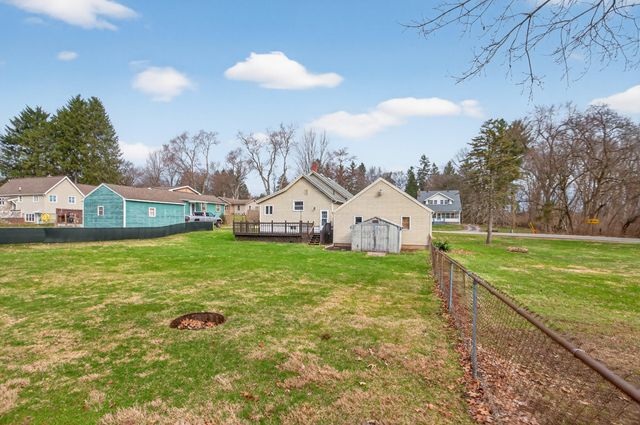 329 E Coler Street, Jackson, MI 49203