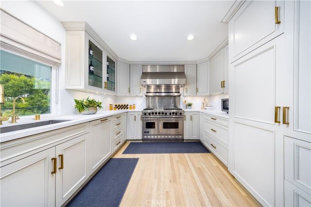 4011 Farmouth, Los Angeles, CA 90027