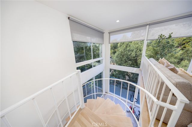 4011 Farmouth, Los Angeles, CA 90027