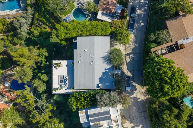 4011 Farmouth, Los Angeles, CA 90027