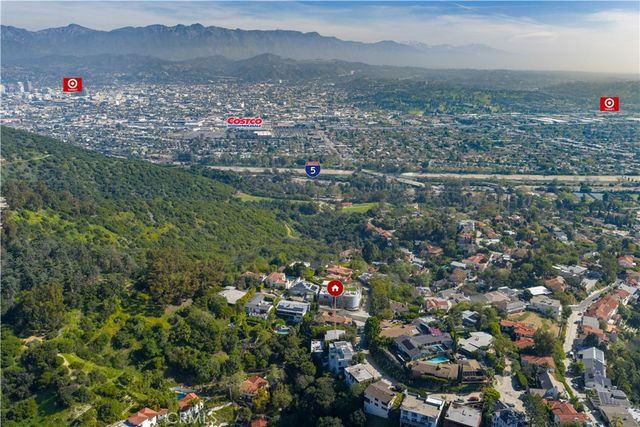 4011 Farmouth, Los Angeles, CA 90027