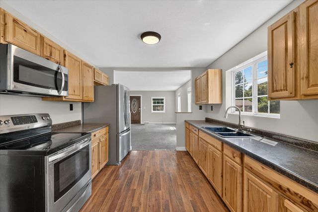 196 W Pitman Avenue, Battle Creek, MI 49017