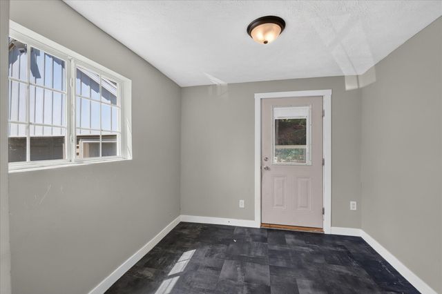 196 W Pitman Avenue, Battle Creek, MI 49017