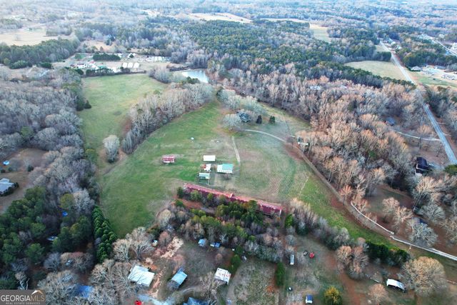 16 HWY 211, Statham, GA 30666