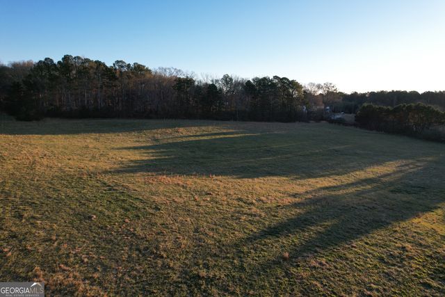 16 HWY 211, Statham, GA 30666