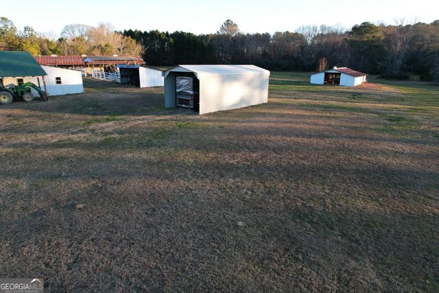 16 HWY 211, Statham, GA 30666