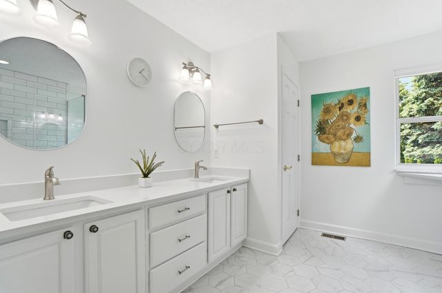 6598 Burbank Place, Westerville, OH 43082
