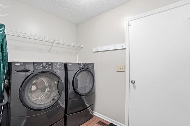 6598 Burbank Place, Westerville, OH 43082