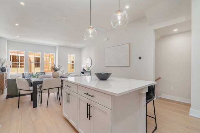 718 41st Ave, N, Nashville, TN 37209