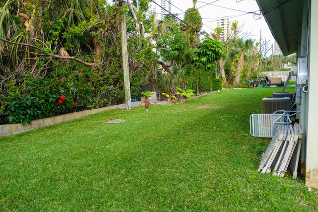 1232 Cabana Road 3, Singer Island, FL 33404