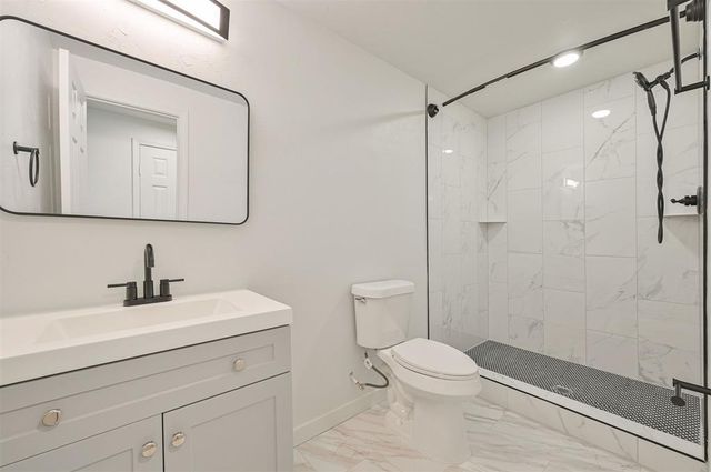 231 Russell Drive, Midwest City, OK 73110