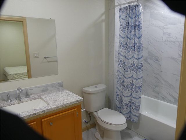 802 Candler Drive, Houston, TX 77037