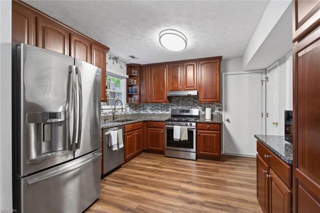 411 Marlboro RD, Newport News, VA 23602