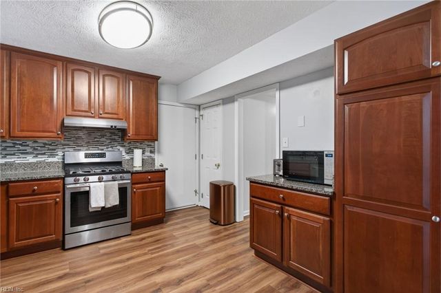 411 Marlboro RD, Newport News, VA 23602