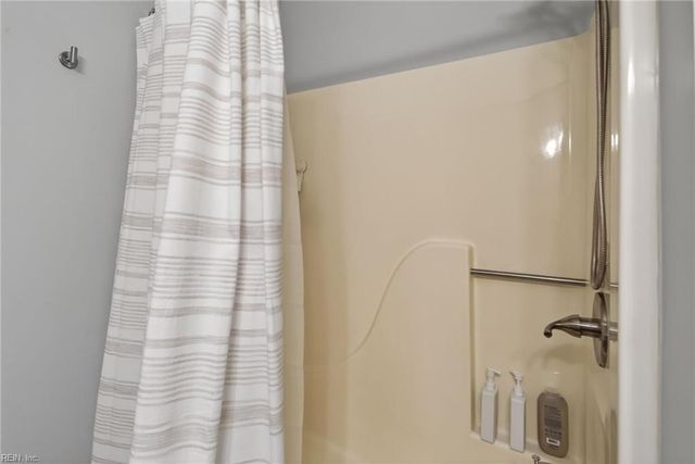 411 Marlboro RD, Newport News, VA 23602
