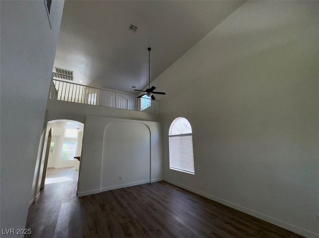 7633 Rainbow Cove Drive, Las Vegas, NV 89131