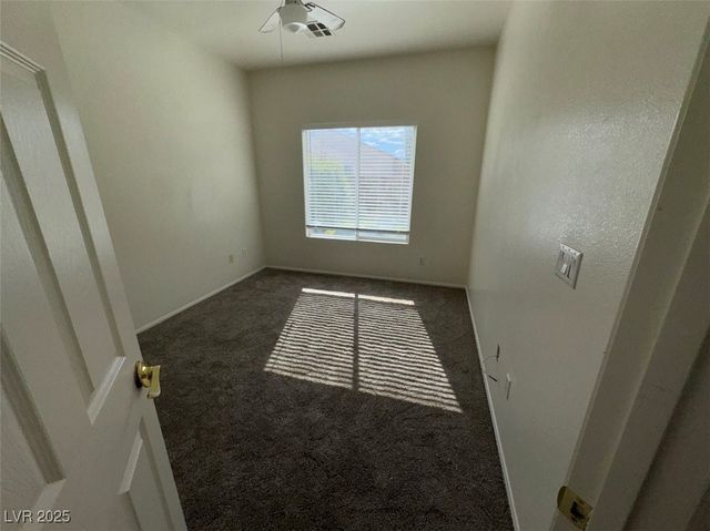 7633 Rainbow Cove Drive, Las Vegas, NV 89131