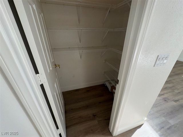 7633 Rainbow Cove Drive, Las Vegas, NV 89131