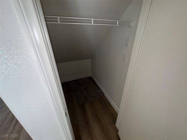 7633 Rainbow Cove Drive, Las Vegas, NV 89131