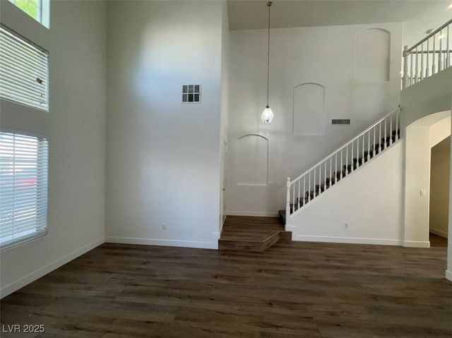 7633 Rainbow Cove Drive, Las Vegas, NV 89131