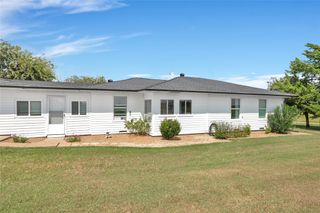 2204 Creechville Road, Ennis, TX 75119