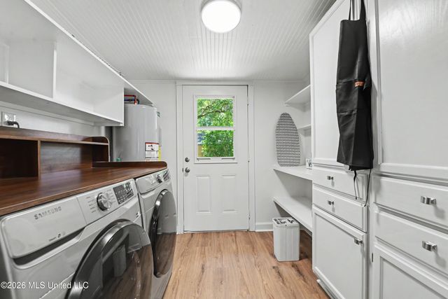 426 Demontluzin Avenue, Bay Saint Louis, MS 39520