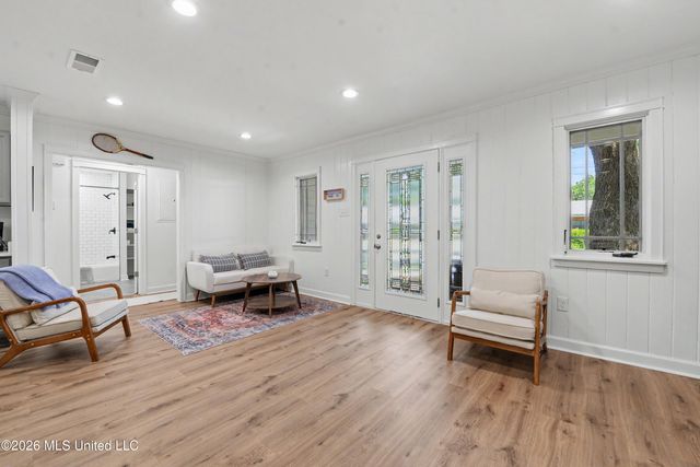 426 Demontluzin Avenue, Bay Saint Louis, MS 39520
