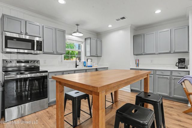 426 Demontluzin Avenue, Bay Saint Louis, MS 39520