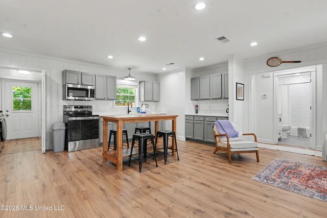 426 Demontluzin Avenue, Bay Saint Louis, MS 39520