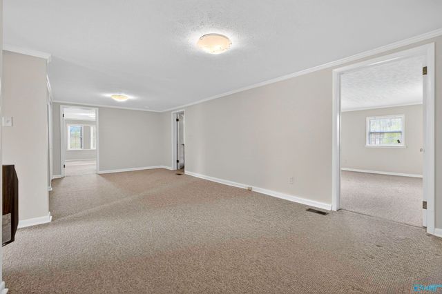 2587 Alfords Bend Road, Hokes Bluff, AL 35903