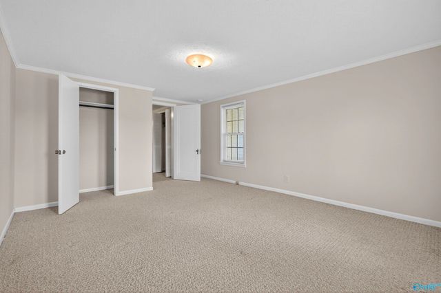 2587 Alfords Bend Road, Hokes Bluff, AL 35903