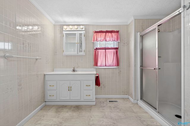 2587 Alfords Bend Road, Hokes Bluff, AL 35903