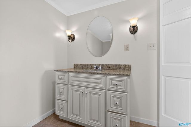 2587 Alfords Bend Road, Hokes Bluff, AL 35903