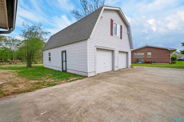 2587 Alfords Bend Road, Hokes Bluff, AL 35903