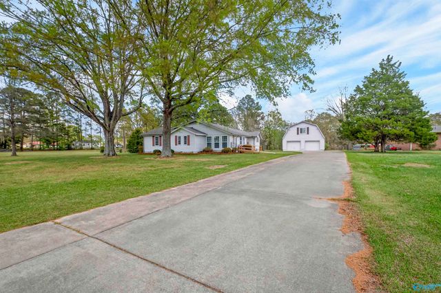 2587 Alfords Bend Road, Hokes Bluff, AL 35903