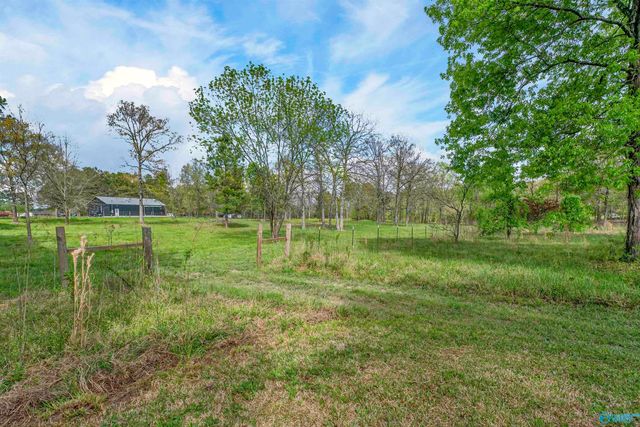 2587 Alfords Bend Road, Hokes Bluff, AL 35903