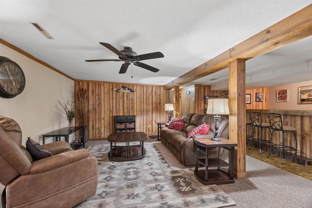 1135 HERITAGE TRAIL, Oshkosh, WI 54904