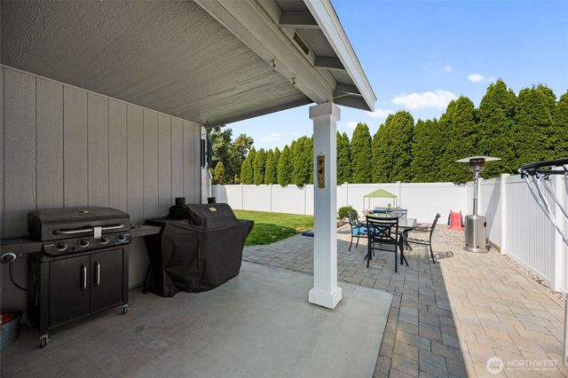 908 W Polo Ridge Drive, Moses Lake, WA 98837