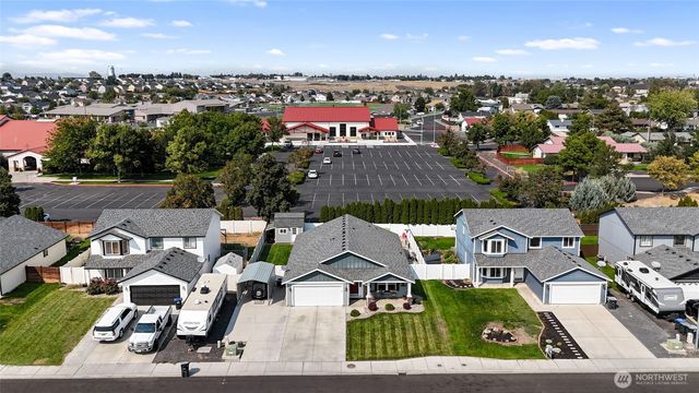 908 W Polo Ridge Drive, Moses Lake, WA 98837