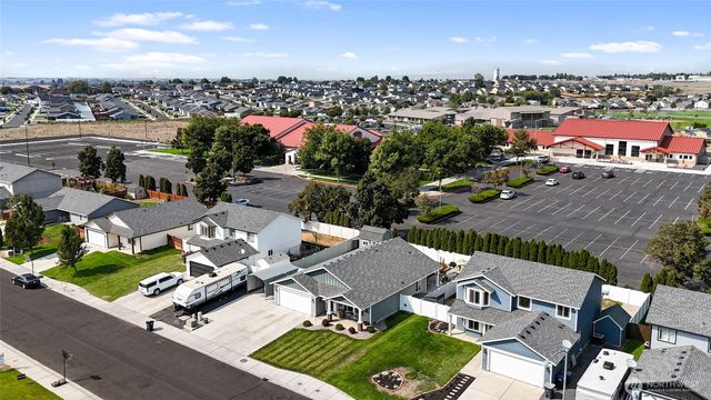 908 W Polo Ridge Drive, Moses Lake, WA 98837