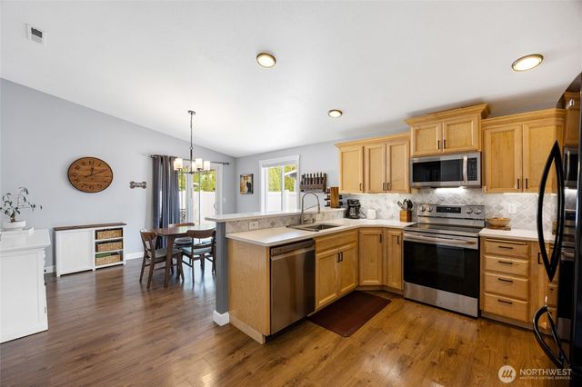 908 W Polo Ridge Drive, Moses Lake, WA 98837