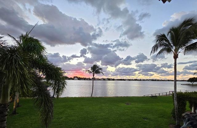 101 Ocean Cay Way, Hypoluxo, FL 33462