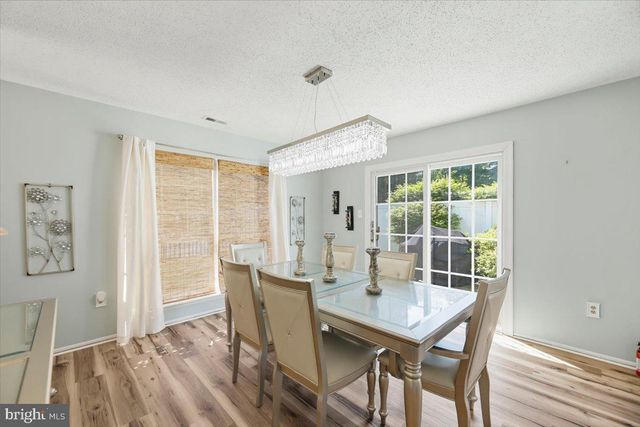 207 DICKENS CT, Williamstown, NJ 08094