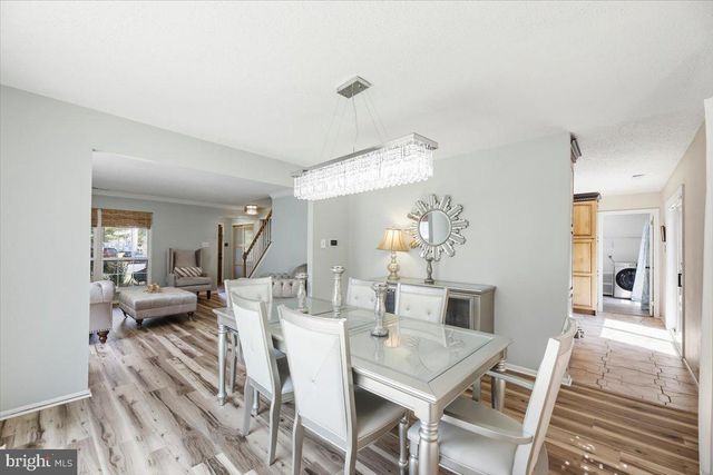 207 DICKENS CT, Williamstown, NJ 08094