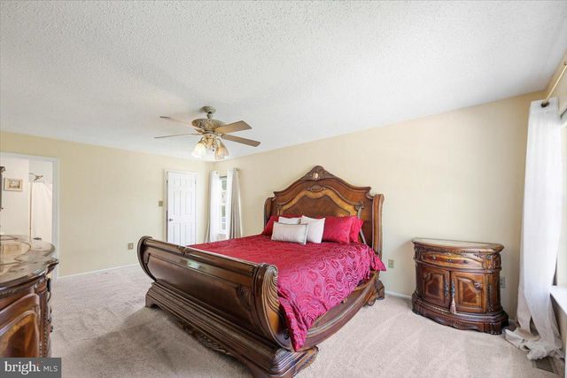 207 DICKENS CT, Williamstown, NJ 08094