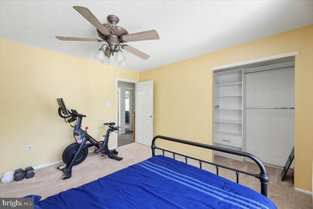 207 DICKENS CT, Williamstown, NJ 08094