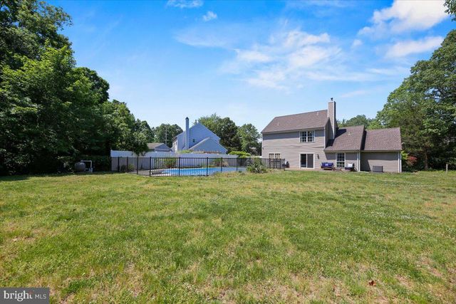 207 DICKENS CT, Williamstown, NJ 08094