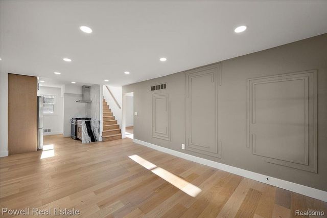 121 S Edison Avenue, Royal Oak, MI 48067