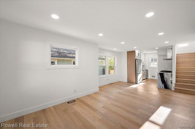 121 S Edison Avenue, Royal Oak, MI 48067